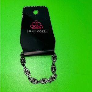 Paparazzi Silver Floral Chain Bracelet